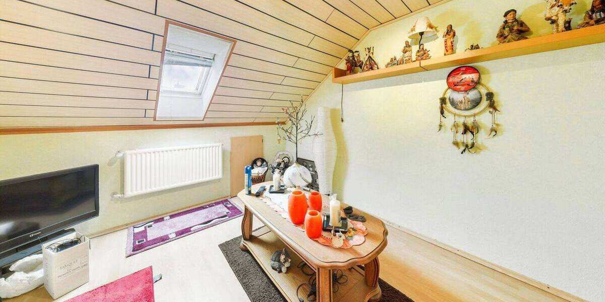 Reihenmittelhaus Neuss Weckhoven - 6 Zimmer, 104 m&sup2;, 399.000&euro; | Angebot:26569359