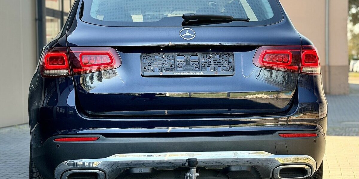 Mercedes-Benz GLC 220 d 4Matic / 1.Hd / MBUX / Kamera / Leder 99.000 km 32.490 &euro; Mönchengladbach 41066