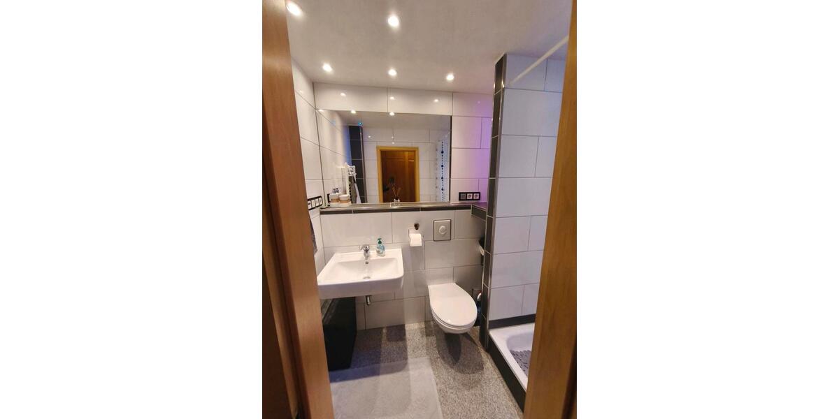 Etagenwohnung Düsseldorf Pempelfort - 1 Zimmer, 36 m&sup2;, 1.200&euro; | Angebot:25047333