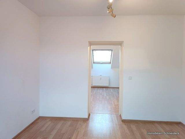 Etagenwohnung Mönchengladbach Hardterbroich - 1 Zimmer, 38 m&sup2;, 370&euro; | Angebot:26092598