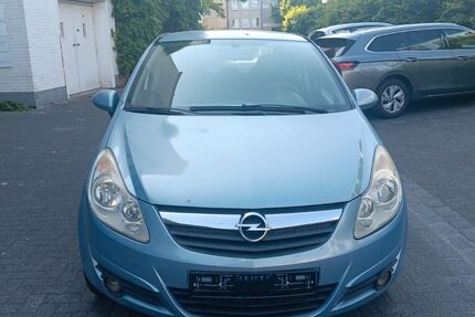 Opel Corsa 185.000 km 1.999 &euro; Düsseldorf 40233