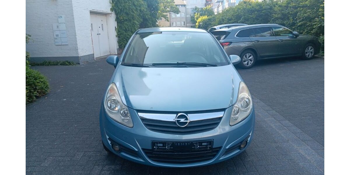 Opel Corsa 185.000 km 1.999 &euro; Düsseldorf 40233