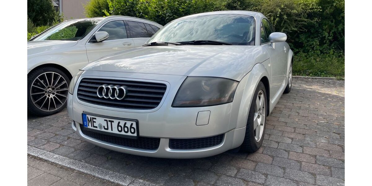 Audi TT 240.097 km 1.800 &euro; Hilden 40724