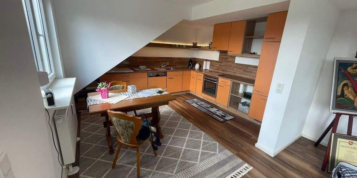 Etagenwohnung Duisburg Röttgersbach - 2 Zimmer, 82 m&sup2;, 758&euro; | Angebot:25880980