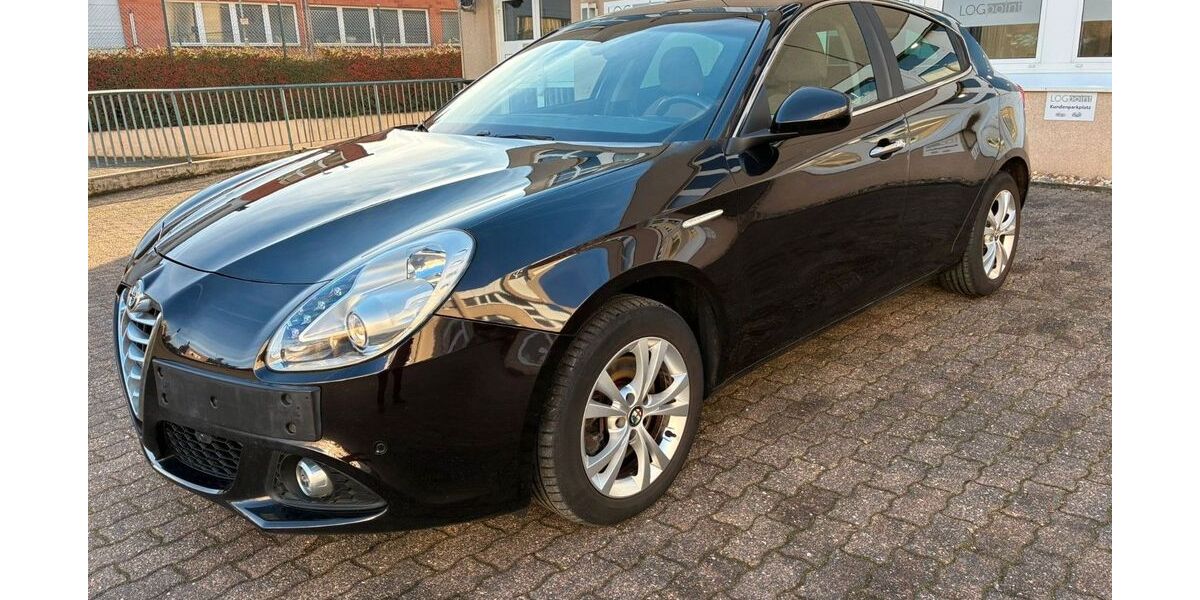 Alfa Romeo Giulietta 111.044 km 7.300 &euro; Willich 47877
