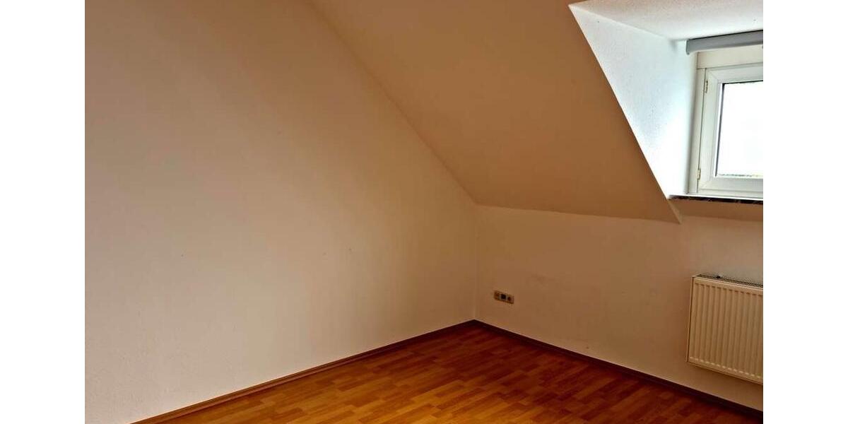 Dachgeschoßwohnung Mönchengladbach Ost - 2 Zimmer, 53 m&sup2;, 520&euro; | Angebot:25366374