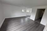 Etagenwohnung Moers Hochstraß - 2 Zimmer, 80 m&sup2;, 880&euro; | Angebot:26035832