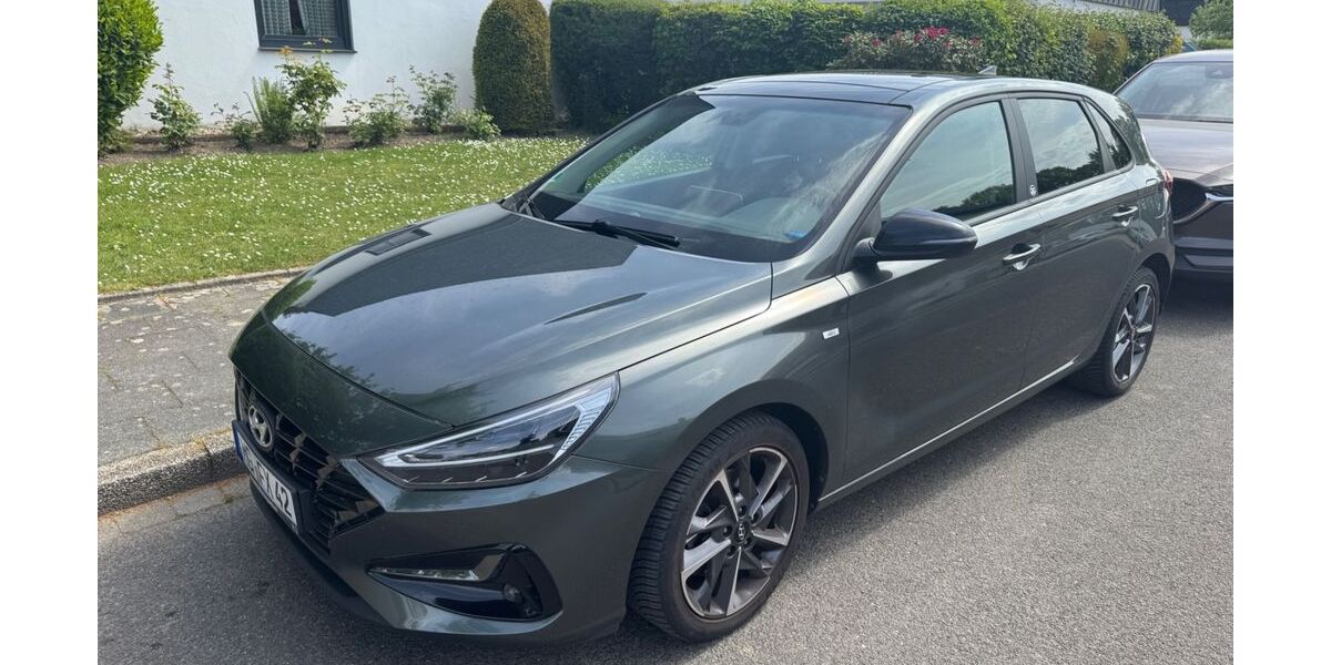 Hyundai i30 57.000 km 17.400 &euro; Moenchengladbach 41068