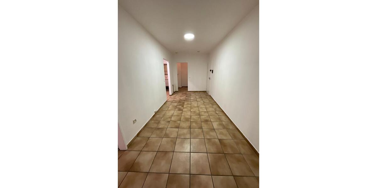 Etagenwohnung Meerbusch - 3 Zimmer, 90 m&sup2;, 905&euro; | Angebot:25891653