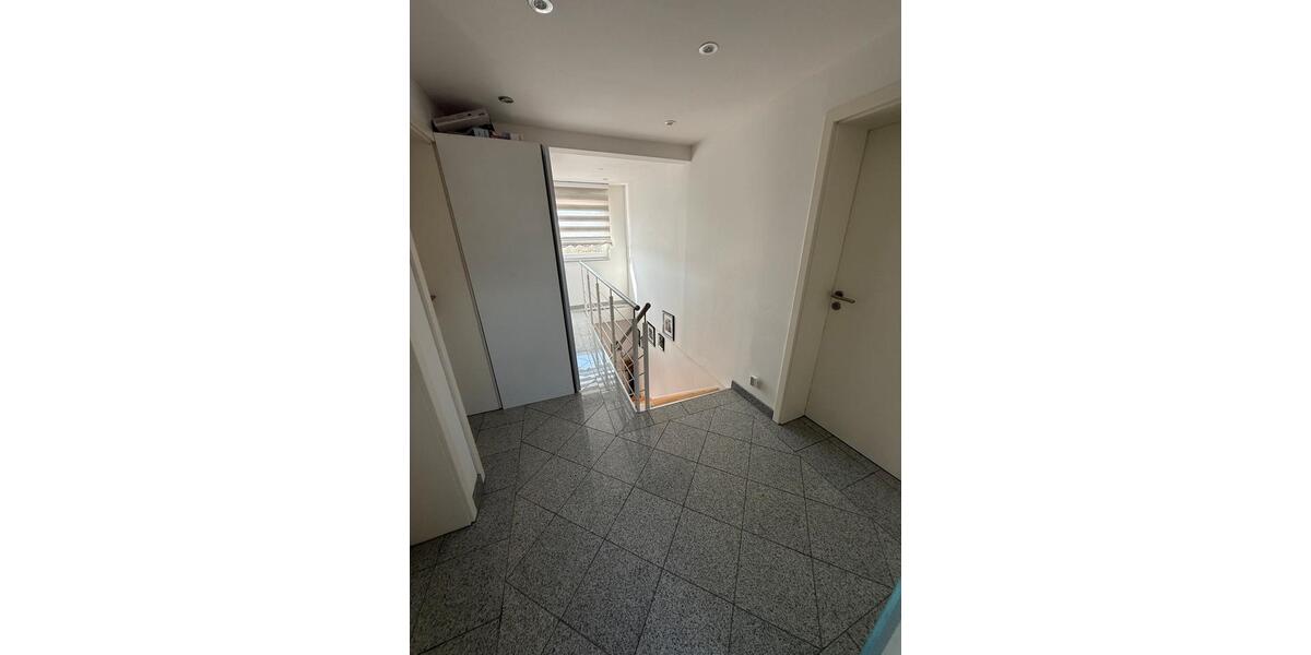 Maisonettenwohnung Nettetal - 4 Zimmer, 130 m&sup2;, 1.400&euro; | Angebot:26049830