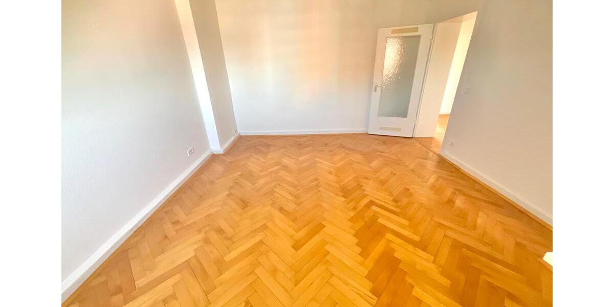 Dachgeschoßwohnung Krefeld - 2 Zimmer, 58 m&sup2;, 499&euro; | Angebot:26648392
