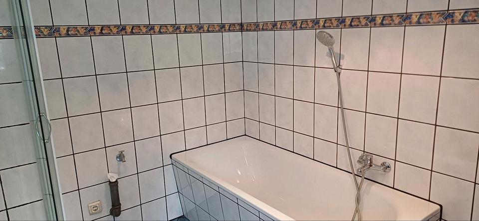 Etagenwohnung Duisburg Huckingen - 1 Zimmer, 60 m&sup2;, 650&euro; | Angebot:25616632