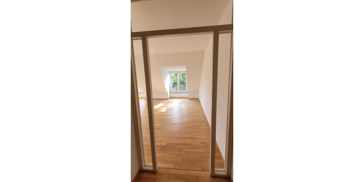 Dachgeschoßwohnung Meerbusch Kierst - 2 Zimmer, 73 m&sup2;, 1.150&euro; | Angebot:25943414