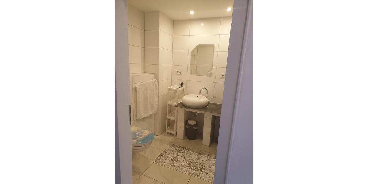 Etagenwohnung Krefeld Benrad - 4 Zimmer, 100 m&sup2;, 1.300&euro; | Angebot:25874620