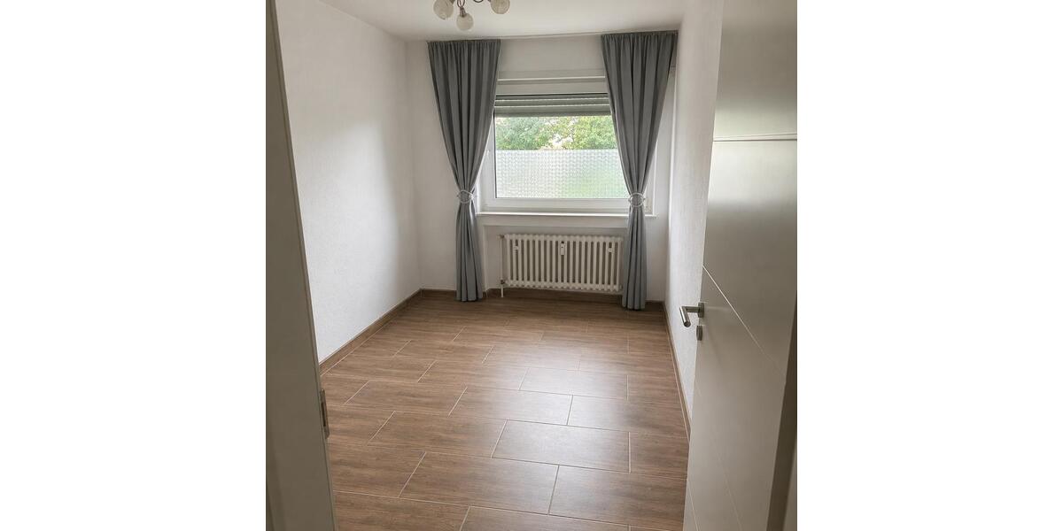 Erdgeschoßwohnung Mönchengladbach Nord - 4 Zimmer, 89 m&sup2;, 300.000&euro; | Angebot:26579277