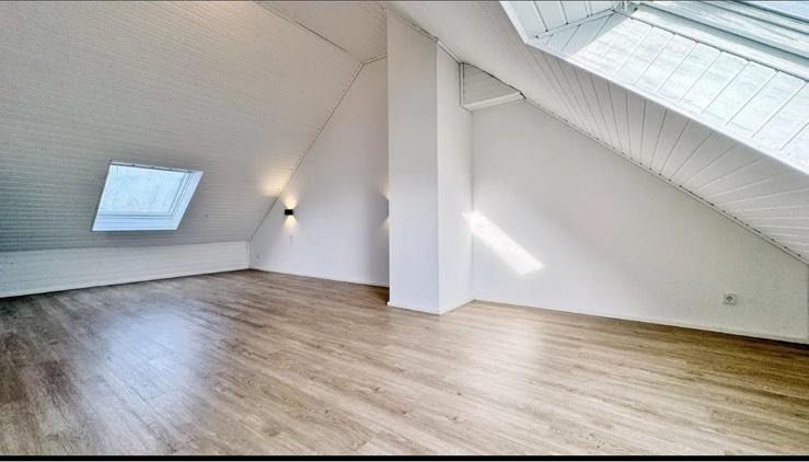 Reihenhaus Ratingen Hösel - 5 Zimmer, 140 m&sup2;, 1.800&euro; | Angebot:25877011