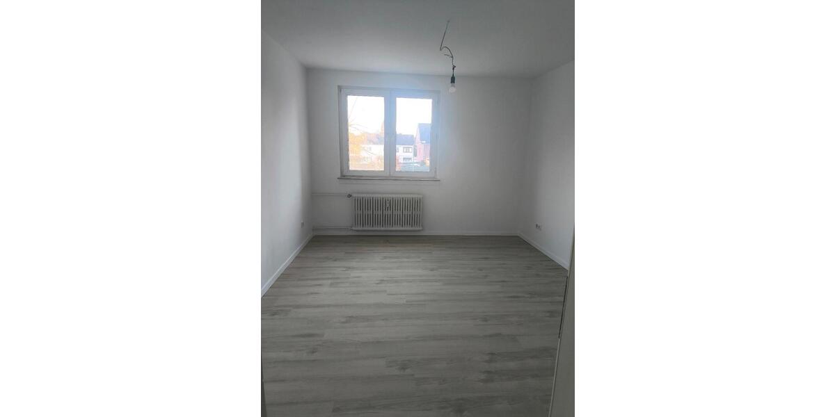 Etagenwohnung Duisburg Hamborn - 3.5 Zimmer, 67 m&sup2;, 720&euro; | Angebot:26026043