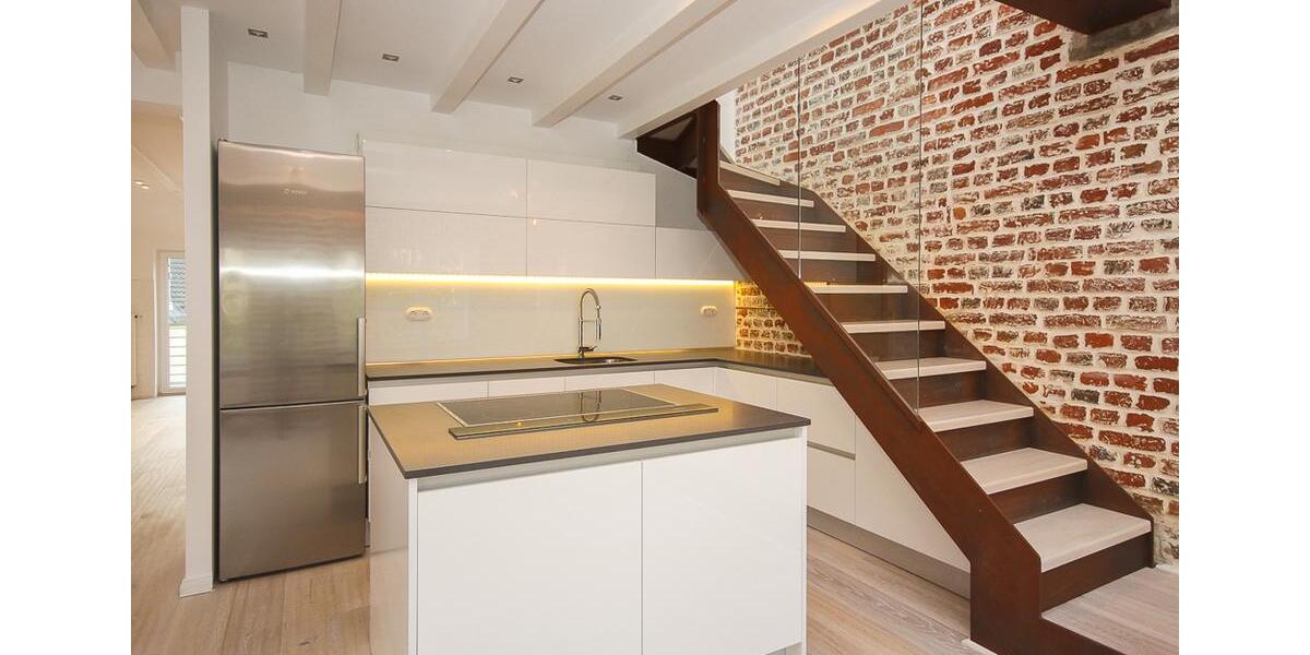 Dachgeschoßwohnung Düsseldorf Stadtbezirk 2 - 2 Zimmer, 89 m&sup2;, 1.700&euro; | Angebot:24889835