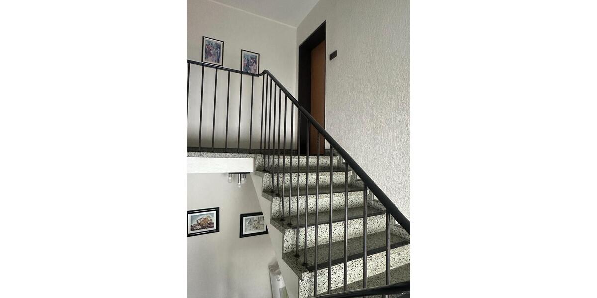 Dachgeschoßwohnung Velbert - 2 Zimmer, 55 m&sup2;, 100.000&euro; | Angebot:26592149