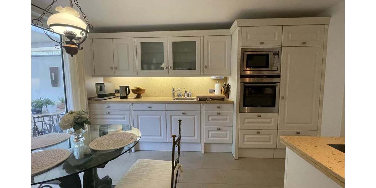 Etagenwohnung Düsseldorf Eller - 3 Zimmer, 126 m&sup2;, 399.900&euro; | Angebot:25685495