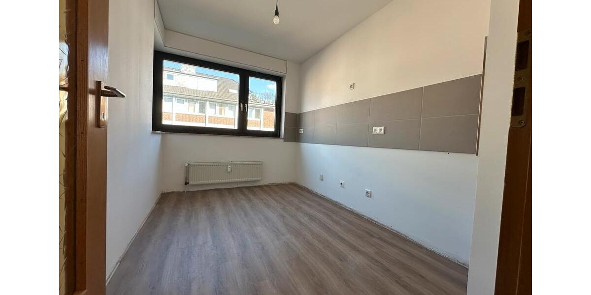 Etagenwohnung Düsseldorf Düsseltal - 2 Zimmer, 68 m&sup2;, 1.355&euro; | Angebot:25551511