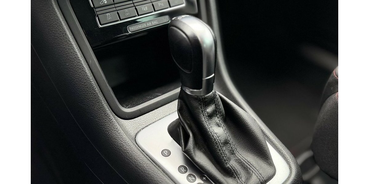 VW Sharan Sound / EL.Türe / Carplay / Kamera / DAB 113.657 km 24.590 &euro; Mönchengladbach 41066