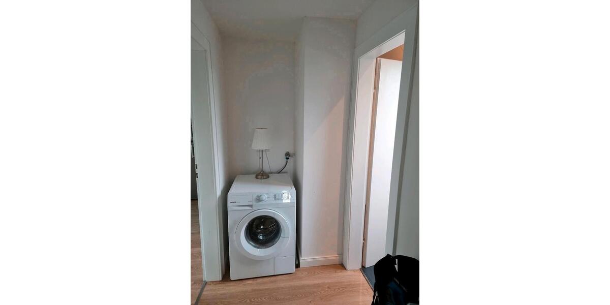 Dachgeschoßwohnung Düsseldorf Stadtbezirk 7 - 2 Zimmer, 39 m&sup2;, 730&euro; | Angebot:25934351