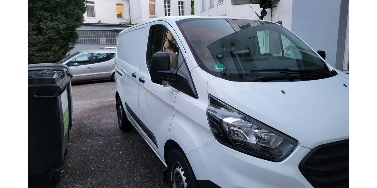 Ford Transit Custom 139.000 km 10.700 &euro; Düsseldorf 40597