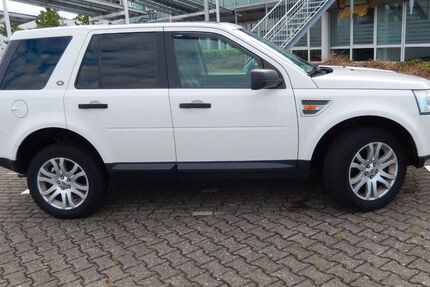 Land Rover Freelander 153.906 km 9.199 &euro; Mönchengladbach 41066
