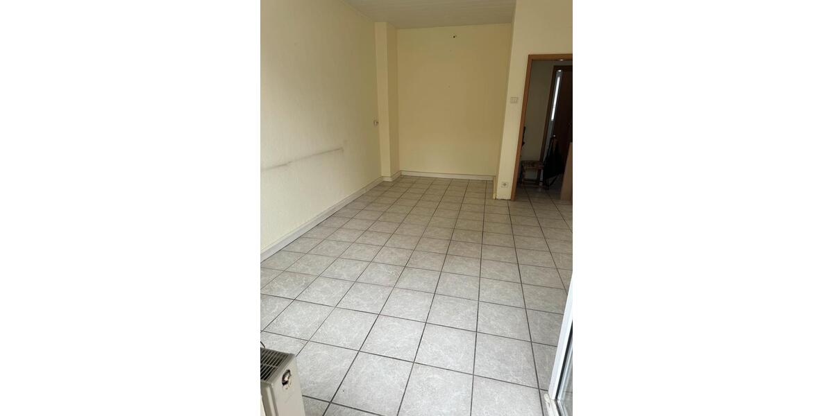 Etagenwohnung Mönchengladbach Nord - 2 Zimmer, 70 m&sup2;, 700&euro; | Angebot:25992718