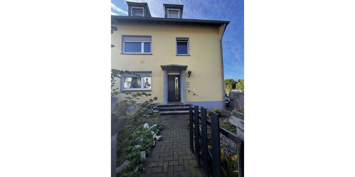 Etagenwohnung Hilden Kalstert - 5 Zimmer, 130 m&sup2;, 299.900&euro; | Angebot:27714227