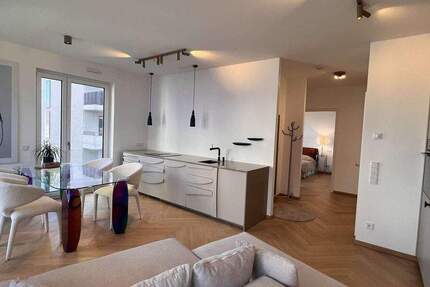 Wohnung Düsseldorf Heerdt - 2 Zimmer, 55 m&sup2;, 1.300&euro; | Angebot:25739033