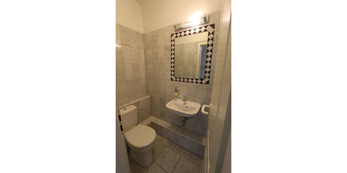 Gewerbeobjekt Krefeld Stadtmitte - 9 Zimmer, 187 m&sup2;, 1.300&euro; | Angebot:25997649