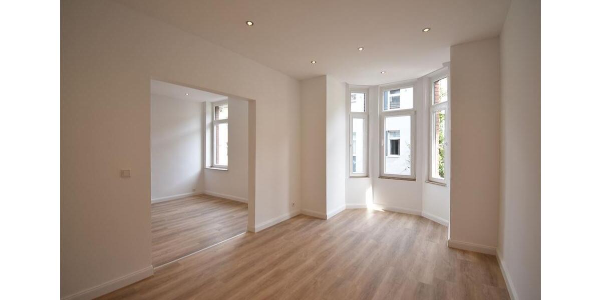 Etagenwohnung Krefeld - 2 Zimmer, 81 m&sup2;, 745&euro; | Angebot:21845411