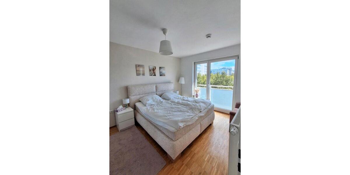 Etagenwohnung Düsseldorf Oberbilk - 2 Zimmer, 65 m&sup2;, 900&euro; | Angebot:27602833