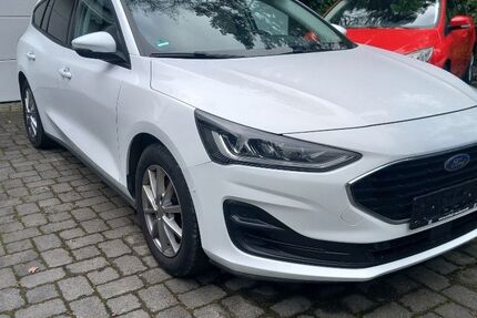 Ford Focus 138.200 km 10.900 &euro; Leichlingen 42799