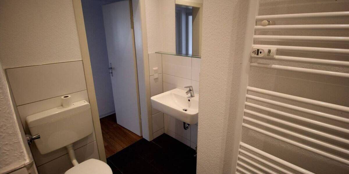Etagenwohnung Düsseldorf Oberbilk - 2 Zimmer, 62 m&sup2;, 868&euro; | Angebot:26583181
