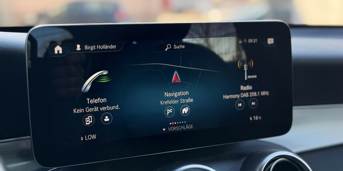 Mercedes-Benz GLC 220 d 4Matic / 1.Hd / MBUX / Kamera / Leder 99.000 km 32.490 &euro; Mönchengladbach 41066