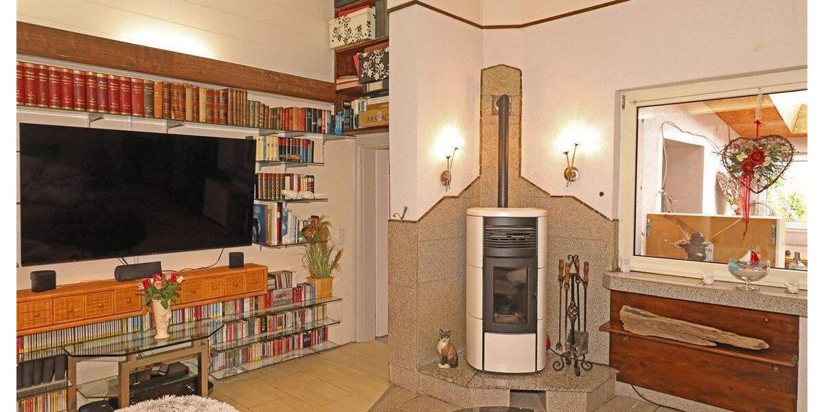 Reihenmittelhaus Düsseldorf Lierenfeld - 3 Zimmer, 130 m&sup2;, 425.000&euro; | Angebot:25695118