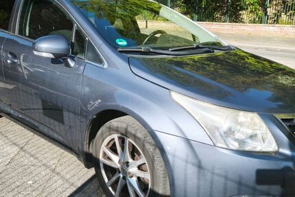Toyota Avensis 282.000 km 1.650 &euro; Mönchengladbach - Odenkirchen 41199