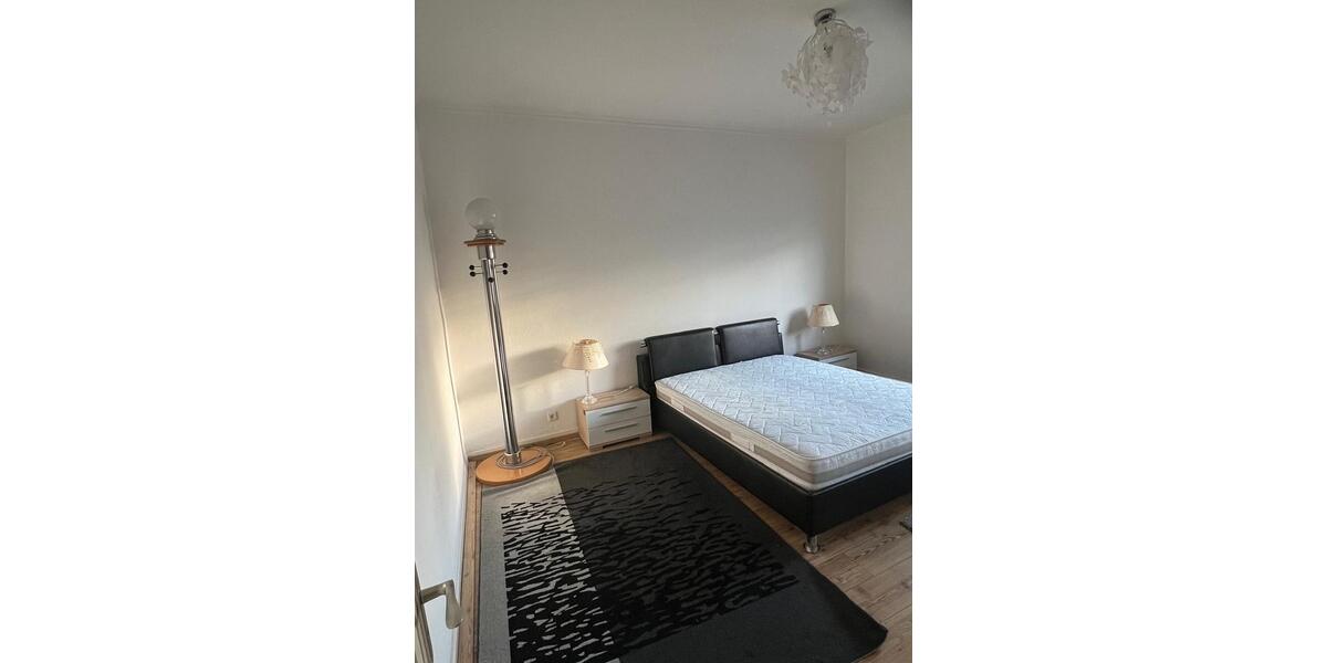Etagenwohnung Krefeld Benrad - 2 Zimmer, 82 m&sup2;, 943&euro; | Angebot:25281768