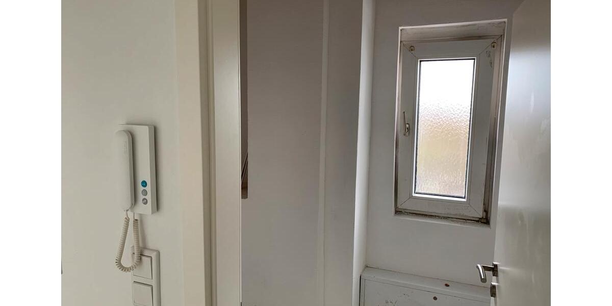 Dachgeschoßwohnung Mülheim an der Ruhr Rechtsruhr-Nord - 4 Zimmer, 85 m&sup2;, 600&euro; | Angebot:26657634