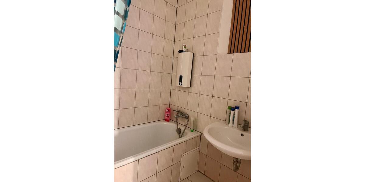 Etagenwohnung Mönchengladbach Süd - 4 Zimmer, 86 m&sup2;, 950&euro; | Angebot:26522493