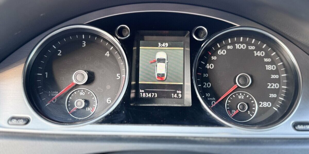 VW Passat CC Highline/Autom,/ Leder/PANO/5 Sitze 180.000 km 10.490 &euro; Mönchengladbach 41066