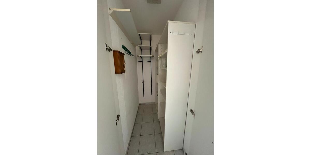 Etagenwohnung Krefeld Fischeln - 4 Zimmer, 120 m&sup2;, 1.260&euro; | Angebot:26395053