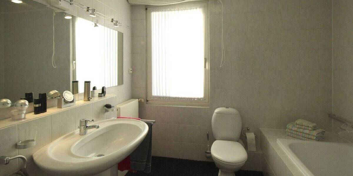 Reihenmittelhaus Moers Hülsdonk - 5 Zimmer, 115 m&sup2;, 345.000&euro; | Angebot:26513715
