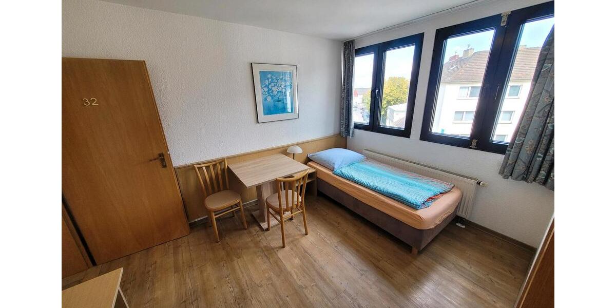 Etagenwohnung Krefeld - 1 Zimmer, 20 m&sup2;, 360&euro; | Angebot:24975316