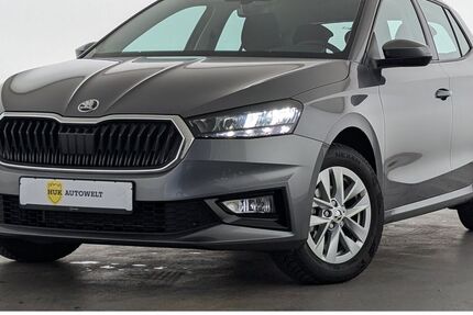 Skoda Fabia 26.140 km 15.460 &euro; Düsseldorf 40599