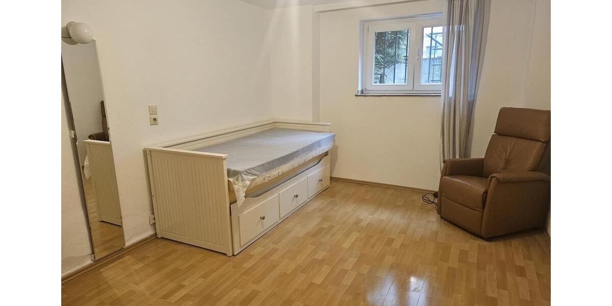 Etagenwohnung Düsseldorf Stadtbezirk 5 - 2 Zimmer, 61 m&sup2;, 950&euro; | Angebot:24522723