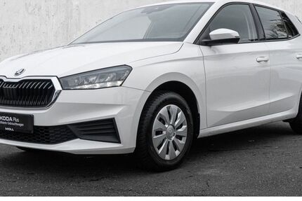 Skoda Fabia 42.756 km 13.360 &euro; Düsseldorf 40474